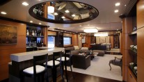Serenity II  -  Salon and Bar